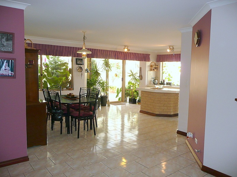 11A Jeavons Place, South Lake WA 6164