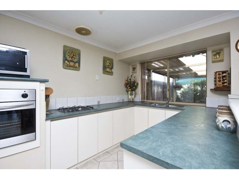 11 Ashwood Place, South Lake WA 6164