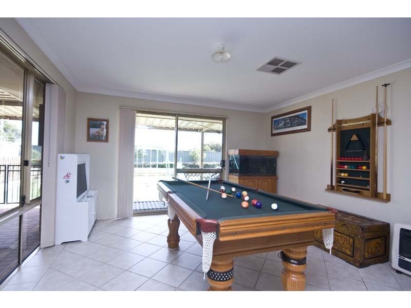 11 Ashwood Place, South Lake WA 6164