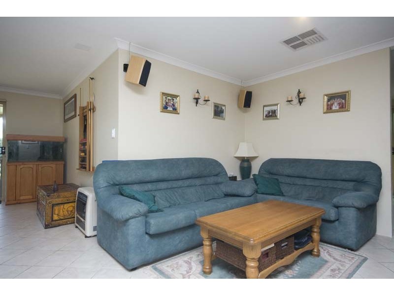11 Ashwood Place, South Lake WA 6164