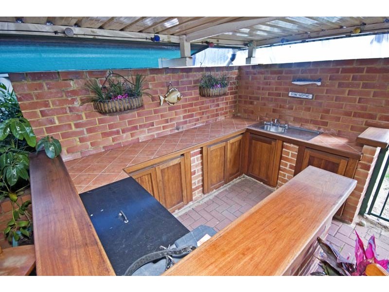11 Ashwood Place, South Lake WA 6164