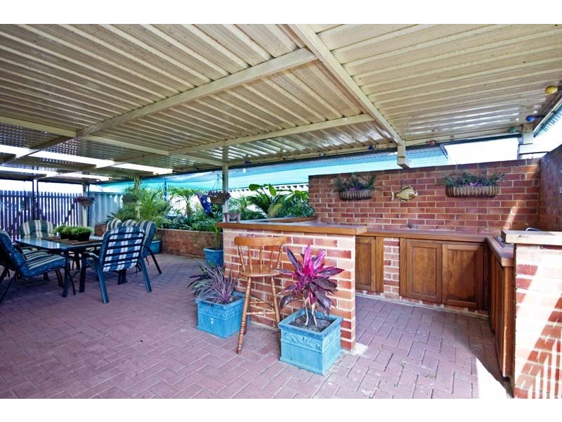11 Ashwood Place, South Lake WA 6164