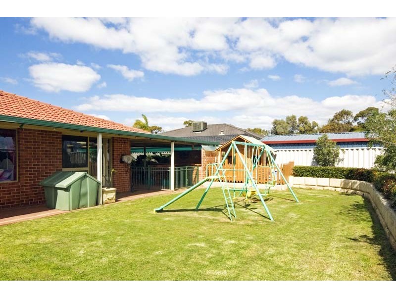 11 Ashwood Place, South Lake WA 6164