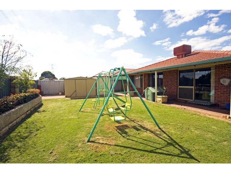 11 Ashwood Place, South Lake WA 6164