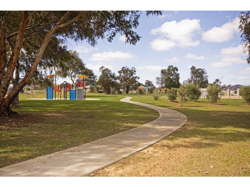 11 Ashwood Place, South Lake WA 6164