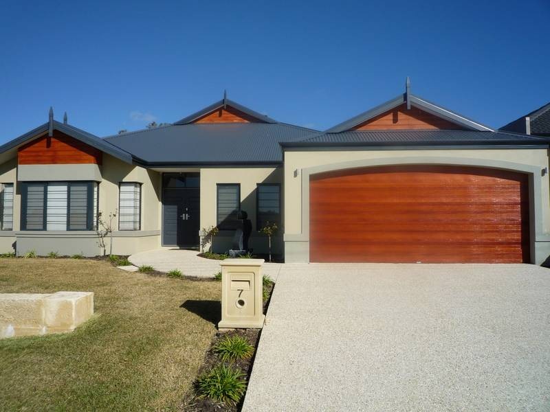 7 Howe Street, Beeliar WA 6164