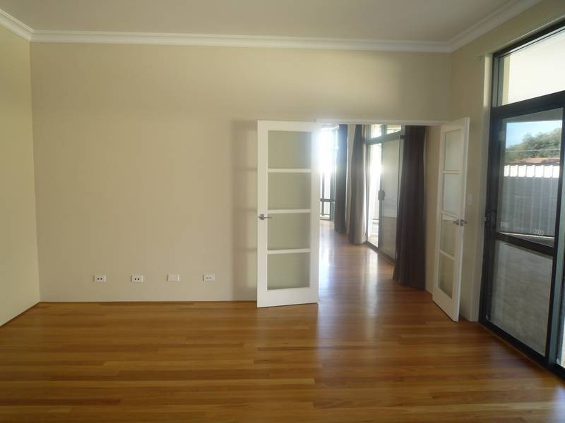 7 Howe Street, Beeliar WA 6164