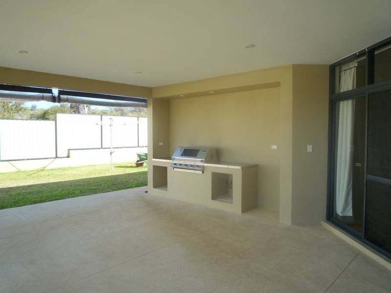 7 Howe Street, Beeliar WA 6164