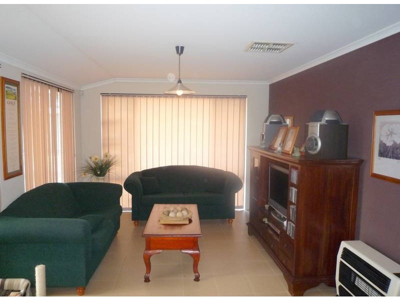 14 Oxalis Grove, Beeliar WA 6164