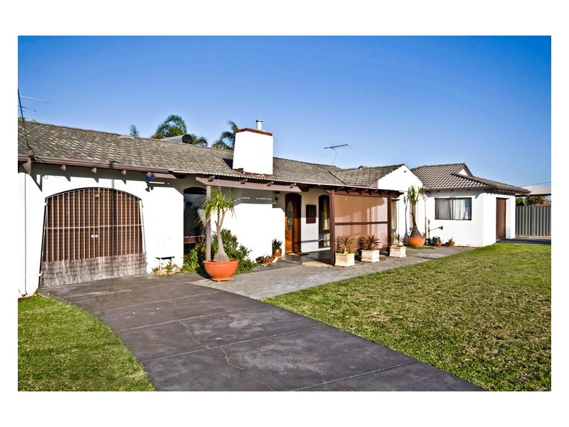 98 Doolette Street, Spearwood WA 6163