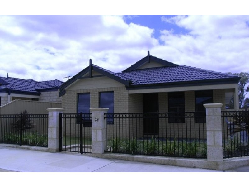 24 Dewsbury Drive, Bertram WA 6167
