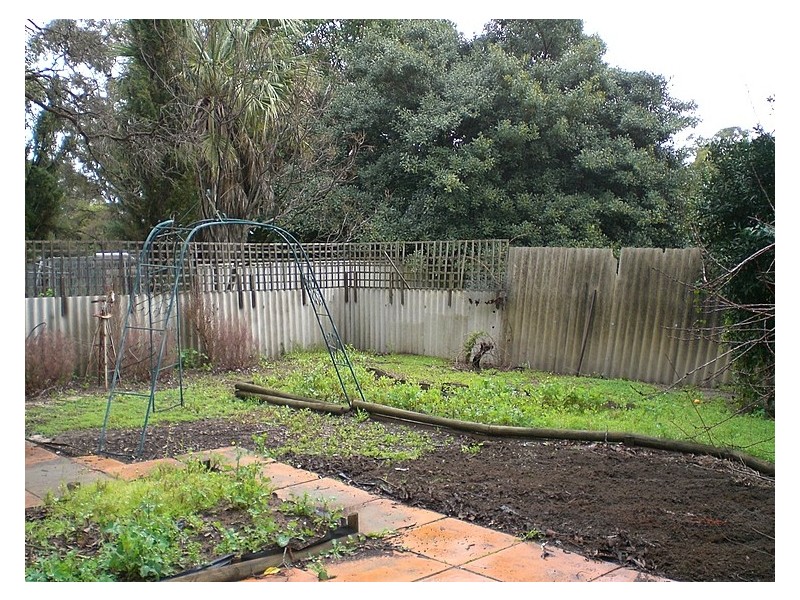 11A Gladstone Road, Armadale WA 6112