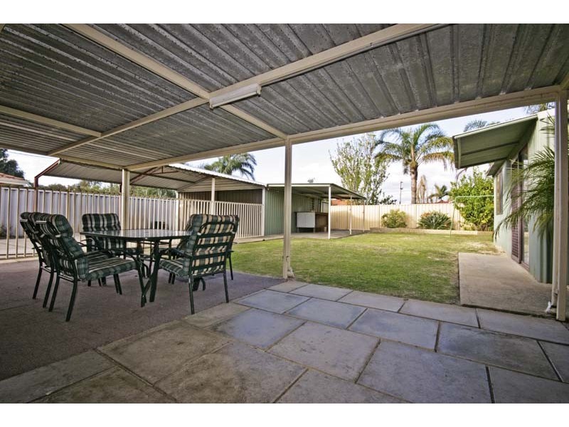 47 Moondarra Circle, South Lake WA 6164