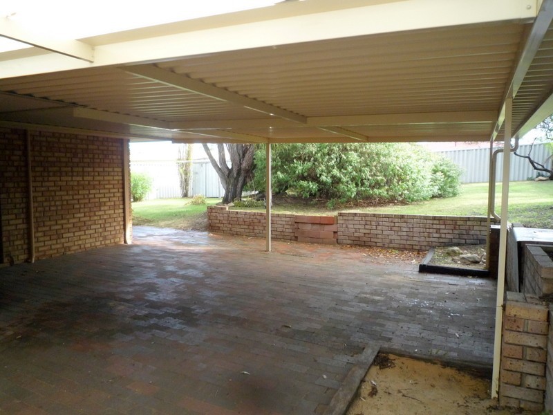 30 Manberry Way, Yangebup WA 6164