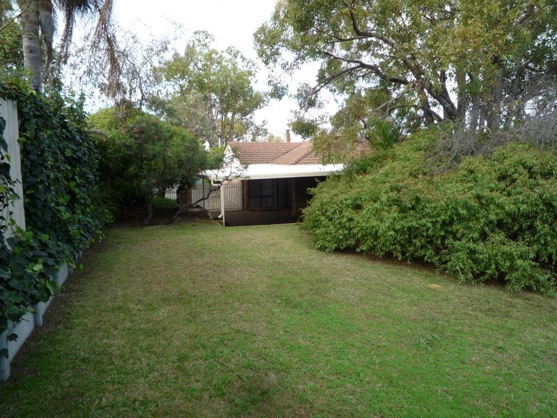 30 Manberry Way, Yangebup WA 6164
