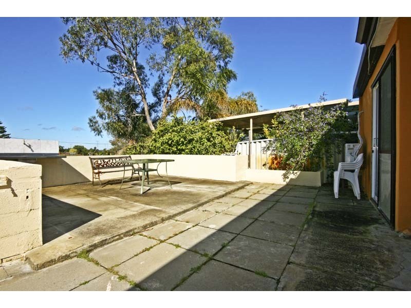 124 Elderberry Drive, South Lake WA 6164