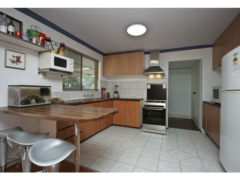 4 Tarndale Way, South Lake WA 6164
