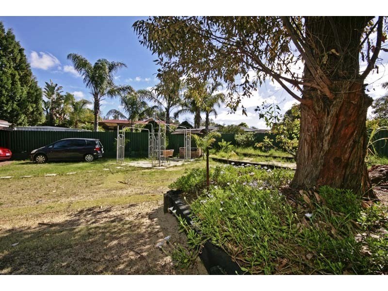 4 Tarndale Way, South Lake WA 6164