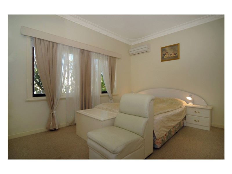 11 Davidson Road, Attadale WA 6156