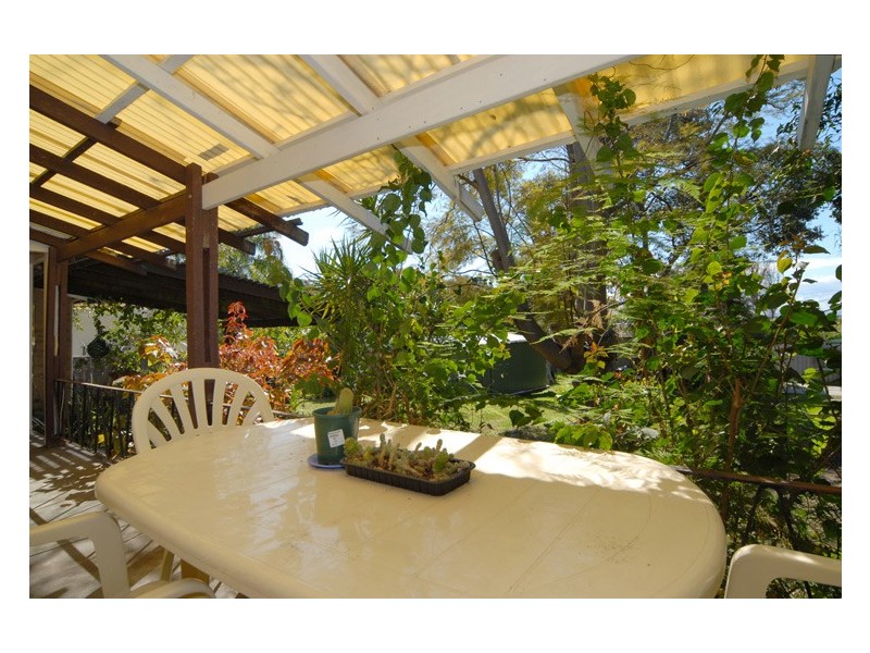 11 Davidson Road, Attadale WA 6156