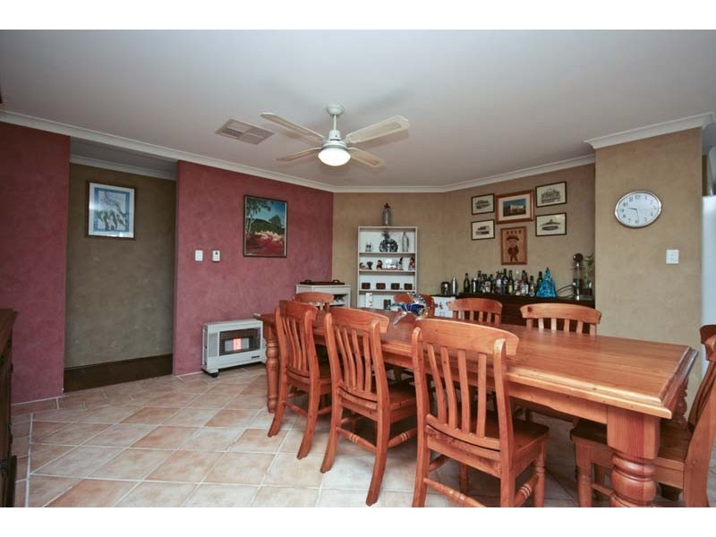 90 Bolderwood Drive, South Lake WA 6164