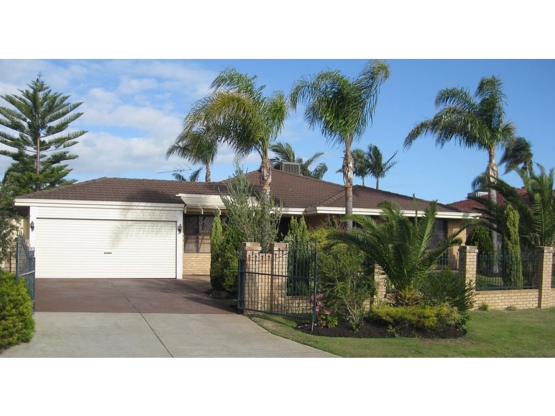 3 Sellen Court, Leeming WA 6149