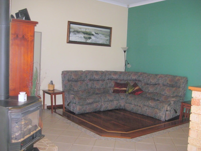 3 Sellen Court, Leeming WA 6149