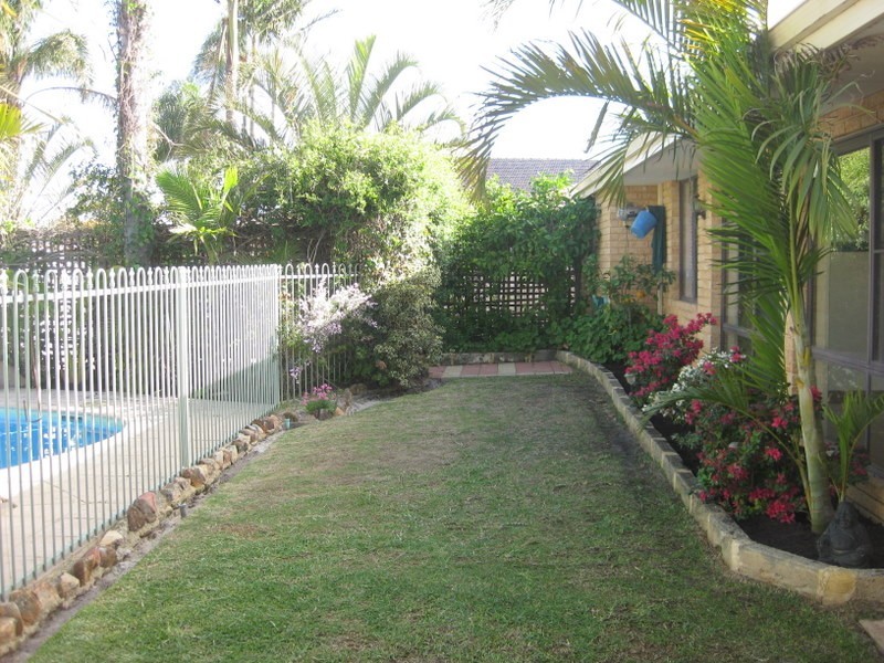 3 Sellen Court, Leeming WA 6149