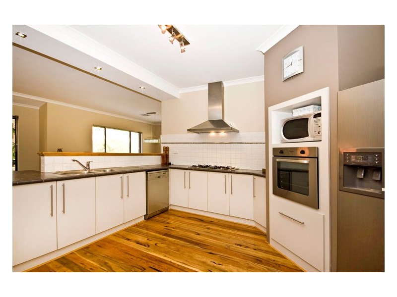 5 Bettong Way, Beeliar WA 6164