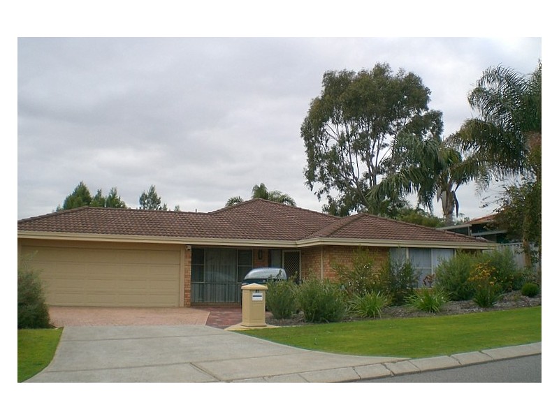 81 Bolderwood Drive, South Lake WA 6164