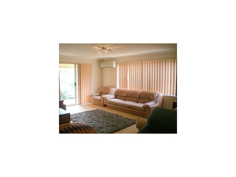 81 Bolderwood Drive, South Lake WA 6164