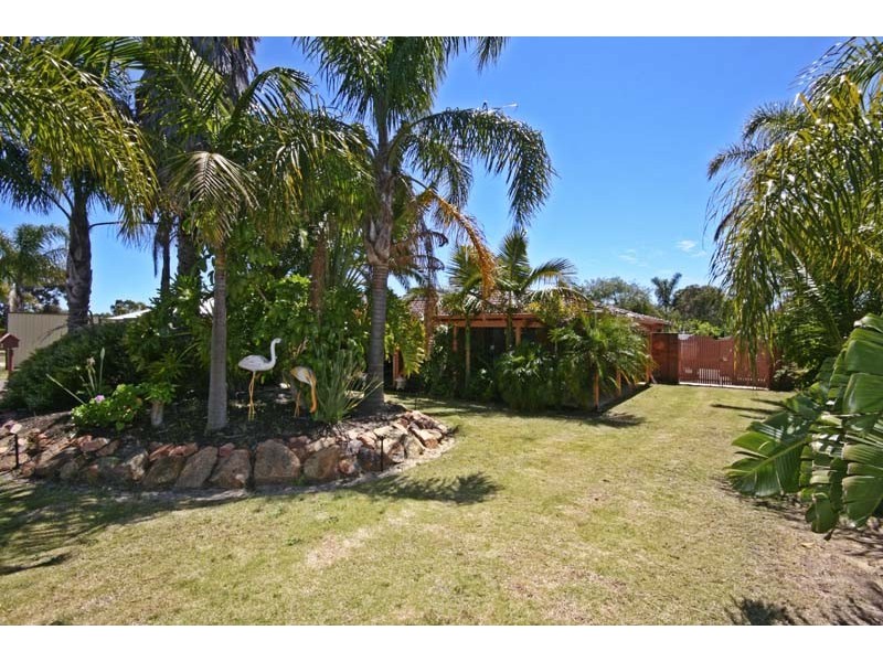 42 Whitlock Crescent, South Lake WA 6164