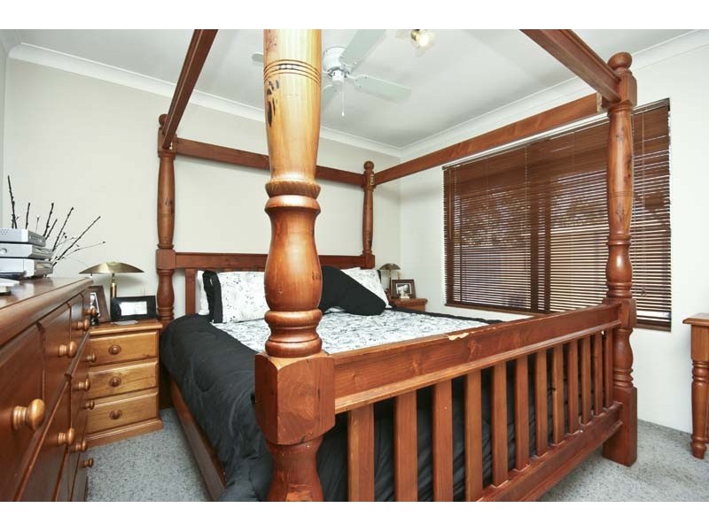 42 Whitlock Crescent, South Lake WA 6164