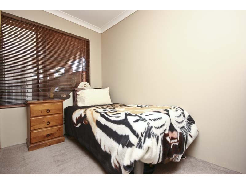 42 Whitlock Crescent, South Lake WA 6164