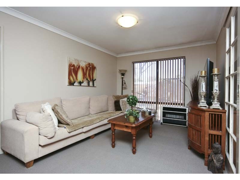 42 Whitlock Crescent, South Lake WA 6164