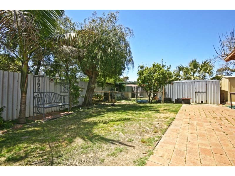 42 Whitlock Crescent, South Lake WA 6164