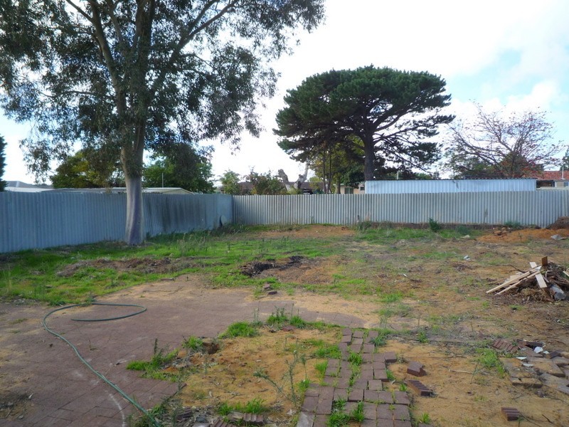 14A Packham Road, Hamilton Hill WA 6163