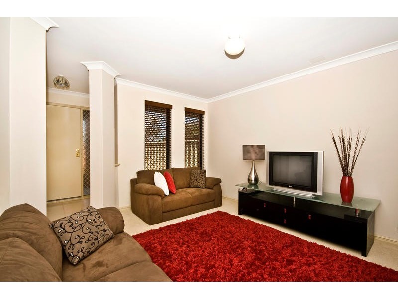 2 Argonaut Crescent, Yangebup WA 6164