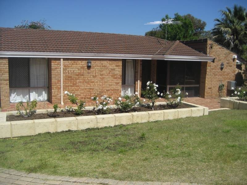22B Blackthorne Crescent, South Lake WA 6164