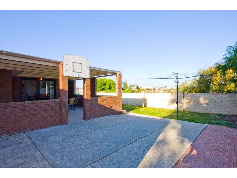 4 Galsworthy Place, Spearwood WA 6163