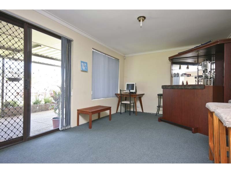 8 Little Rush Close, South Lake WA 6164