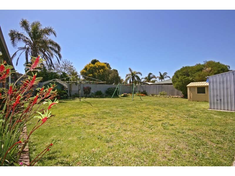 8 Little Rush Close, South Lake WA 6164