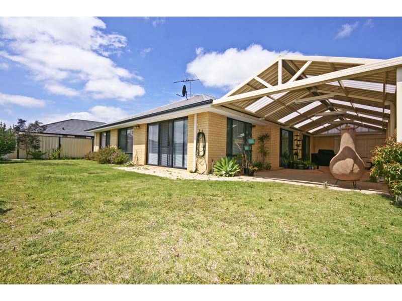 29 Thomas Street, South Lake WA 6164