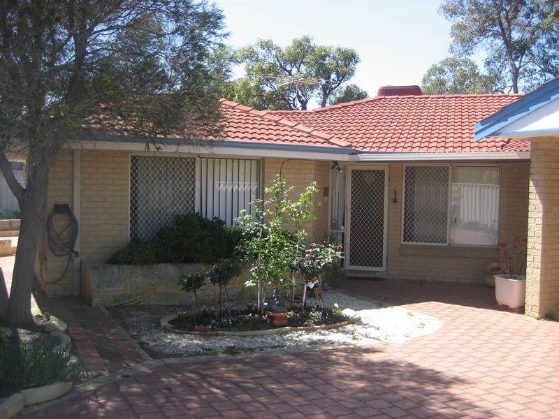 28B Marshwood Retreat, Bibra Lake WA 6163