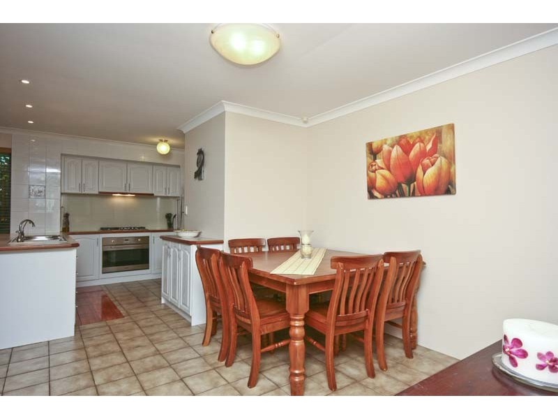 5 Pond Place, South Lake WA 6164