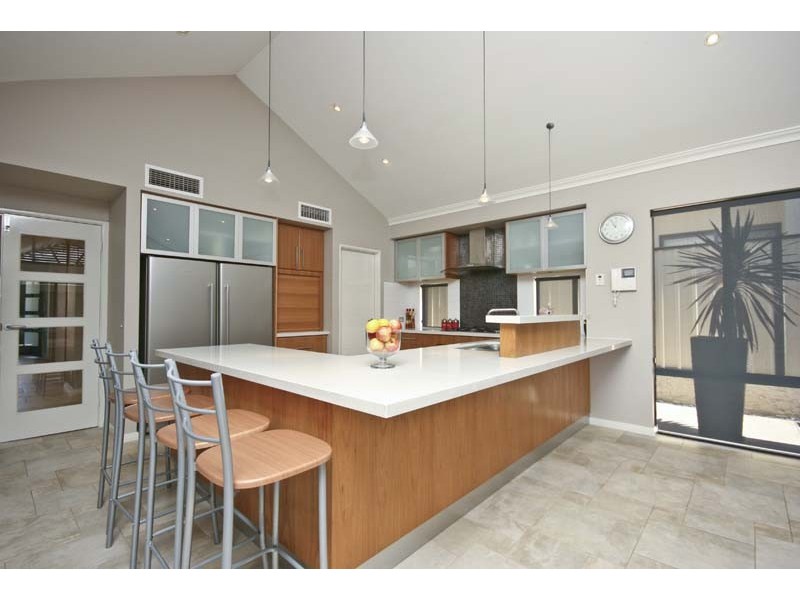 19 Noalimba Cres, Bateman WA 6150