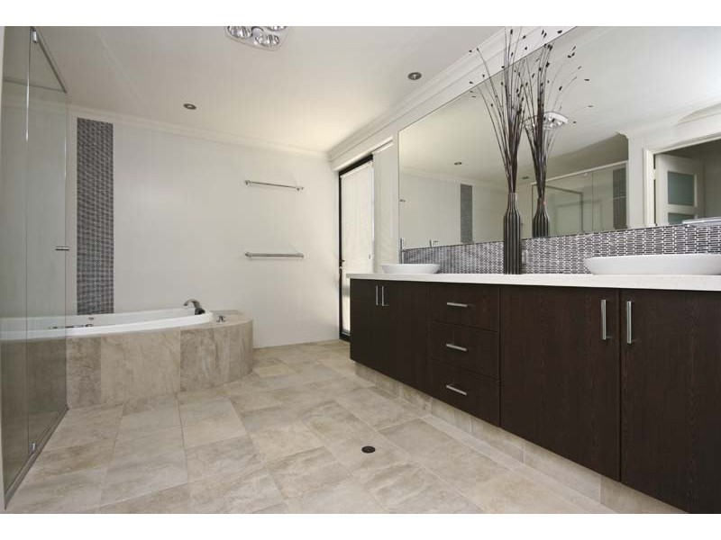 19 Noalimba Cres, Bateman WA 6150