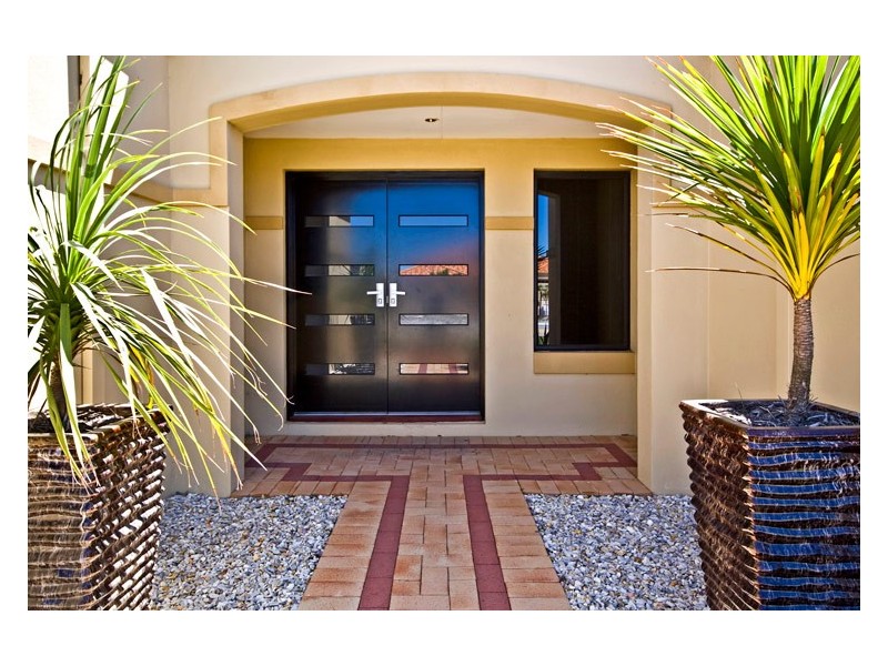 4 Campaspe Drive, Success WA 6164