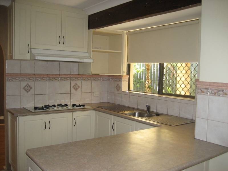 1 Candlebark Place, South Lake WA 6164