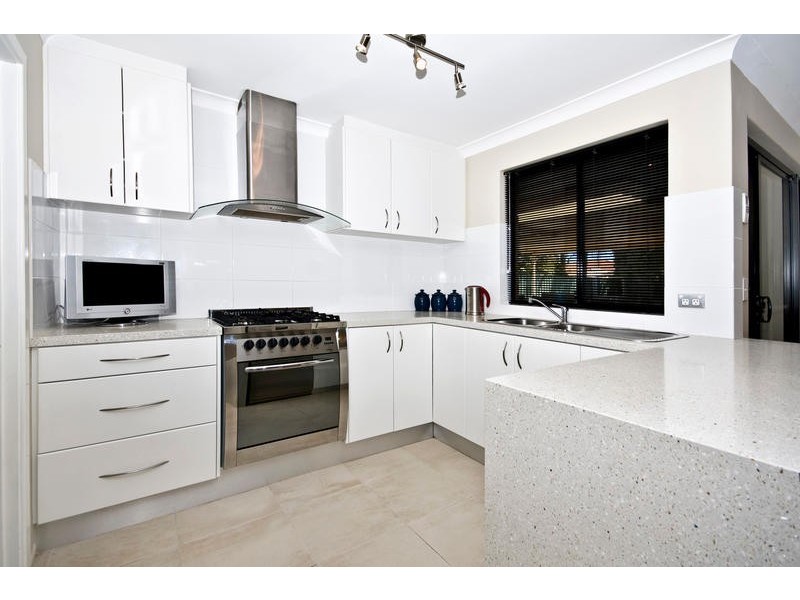 9 Corn Way, Bibra Lake WA 6163